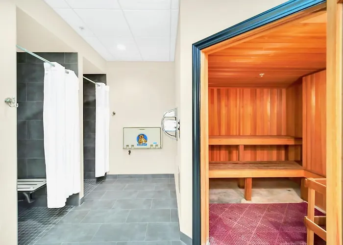 Cozy 2Br Condo - Private Balcony - Near Disney