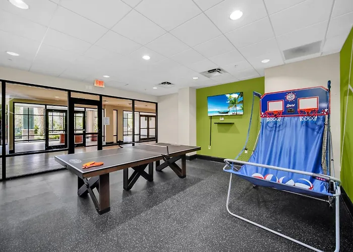Cozy 2Br Condo - Private Balcony - Near Disney