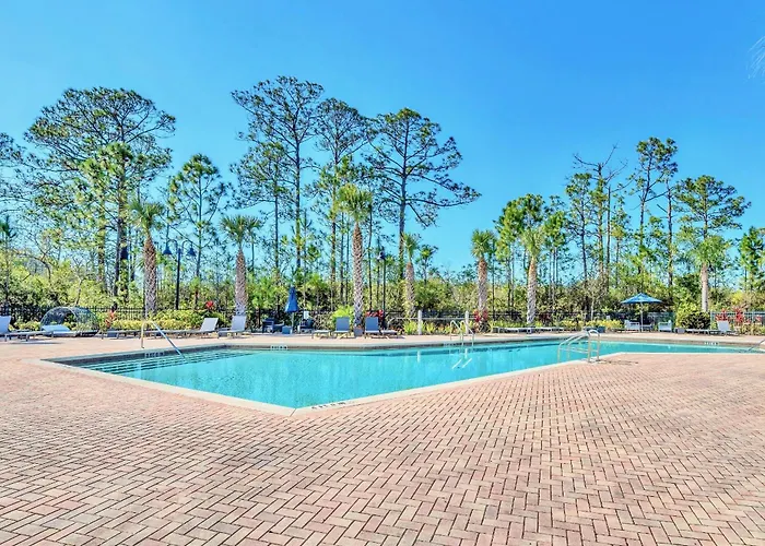 Cozy 2Br Condo - Private Balcony - Near Disney